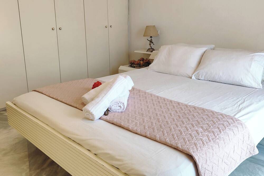 Entire apartment, Gianna's Volos Penthouse for 4  by Mps in Nea Ionia, Magnisia