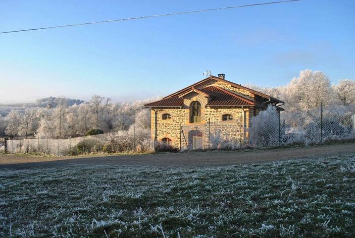 Chambre d’hôte pour 5 personnes, avec vue et jardin dans Beaujolais - 2