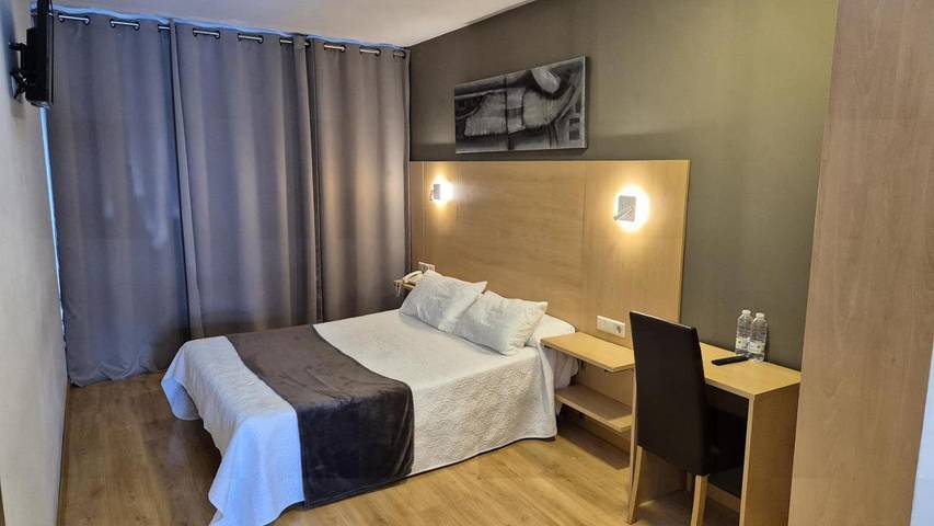 Hôtel pour 3 personnes, avec jardin, adapté aux familles à Los Arcos - 4