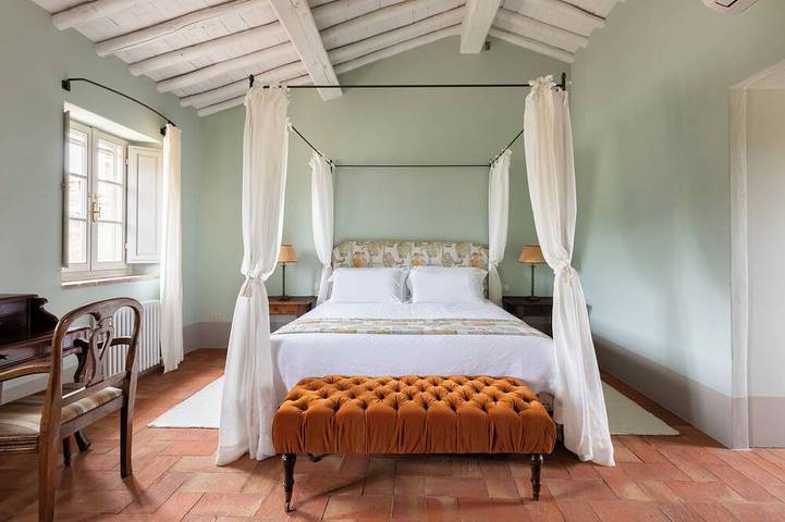 Villa in Frosini mit 6 Schlafzimmern 12 Schlafplätzen in Chiusdino, Siena Provinz