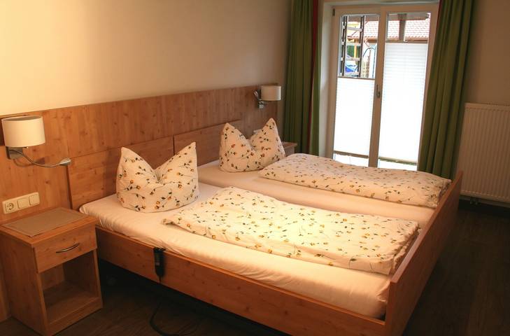 Ferienwohnung für 2 Personen, mit Terrasse und Garten