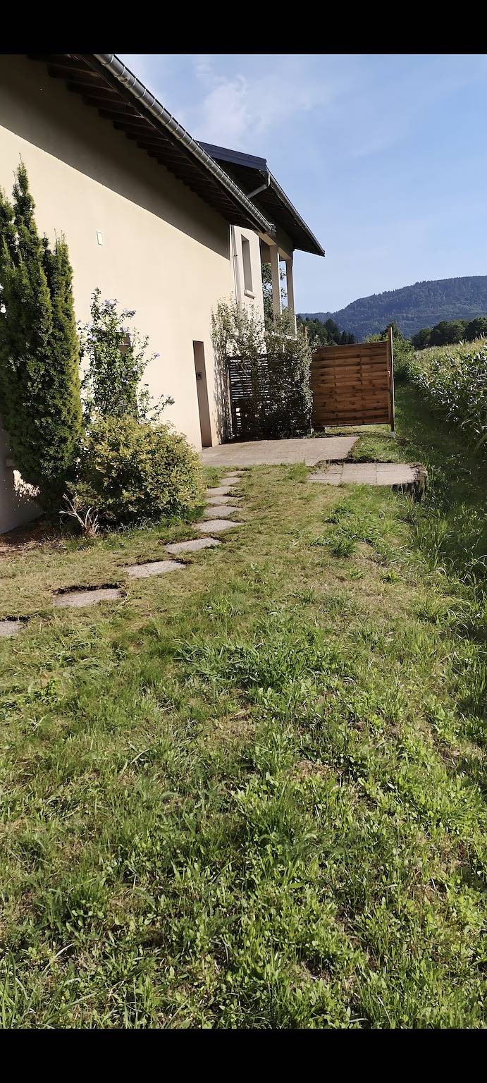 Ganze Wohnung, Appartement „Le Cocon de Vecoux“ mit privatem Garten und Wlan in Vecoux, Épinal und Umgebung