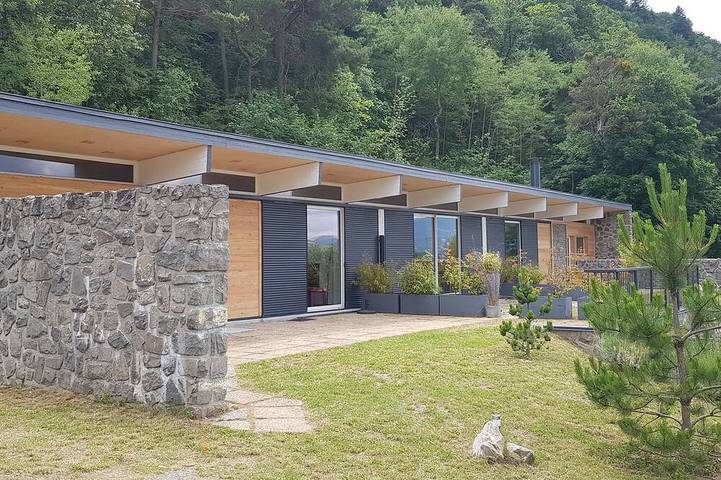 Appartement de vacances pour 5 personnes, avec Terrasse et Jardin