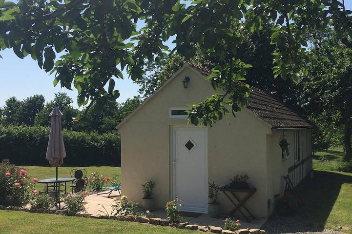 Maison de campagne pour 3 personnes, avec jardin et terrasse, animaux acceptés à Romagny