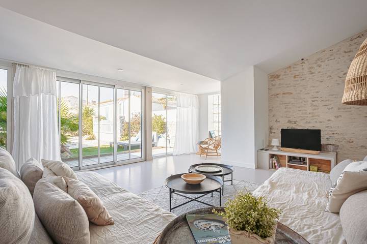 Ferienhaus 'L’hirondelle' mit Privater Terrasse, Privatem Garten und Wlan in Saint-Denis-d'Oléron, Côte de Beauté