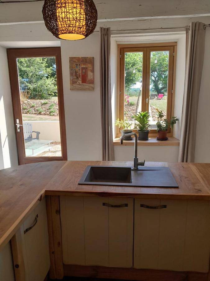 Location de vacances pour 6 personnes, avec vue et jardin à Videix - 4