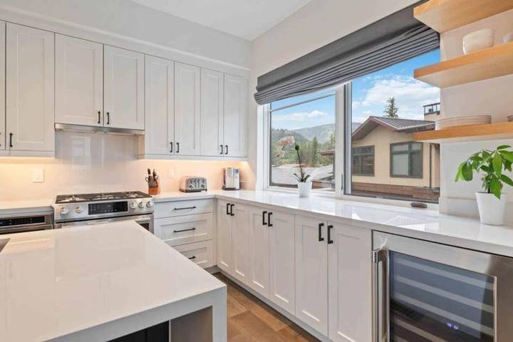 Gîte pour 6 personnes, avec piscine et jacuzzi à Avon - 3