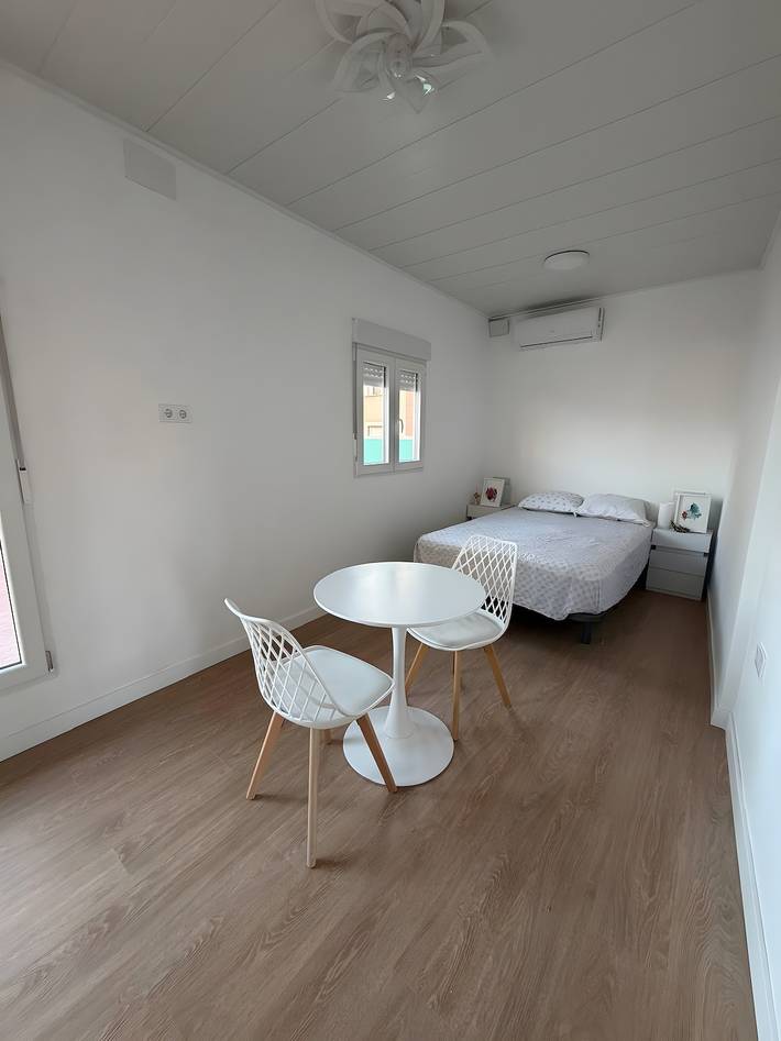 Entire apartment, 'Ático Placita Alceo' Apartment with Private Terrace, Wi-Fi and Air Conditioning in Motril, Costa Tropical