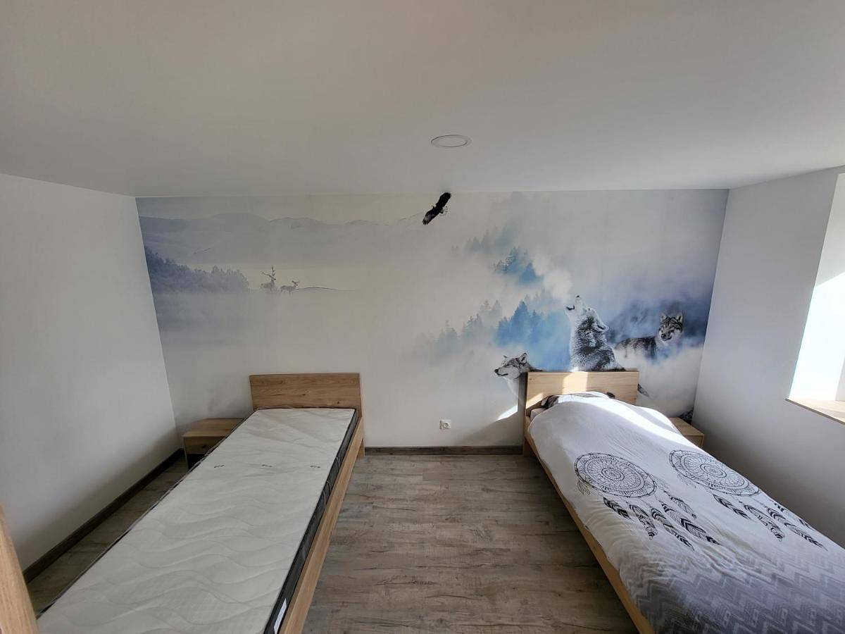 Appartement entier, Two-Bedroom House in Échenoz-le-Sec, Haute-Saône