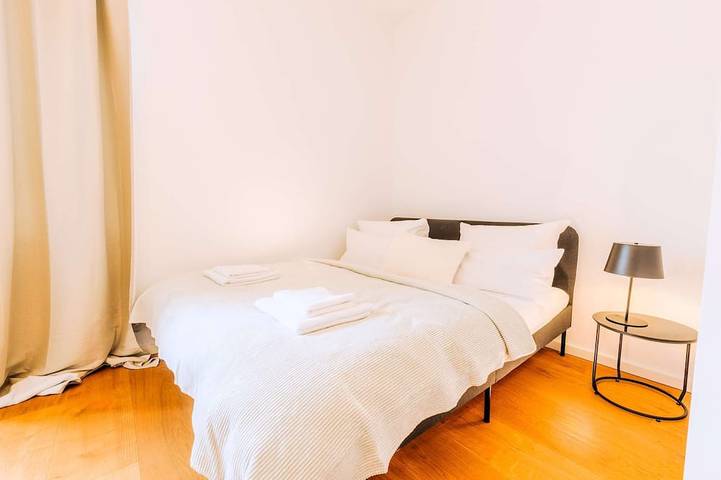 Villa für 24 Personen, mit Whirlpool und Garten sowie Balkon und Pool in Loreley - 3