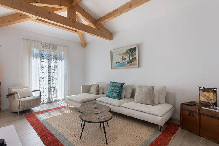Villa 'Maison Mennoise' con piscina in Tourrettes, Region de Draguignan