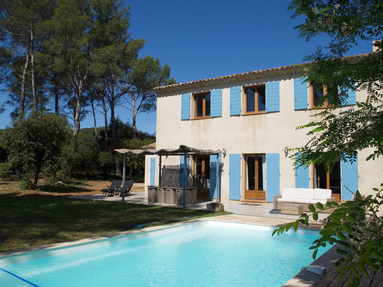 Villa Pinede in Sillans-la-Cascade, Región Brignoles