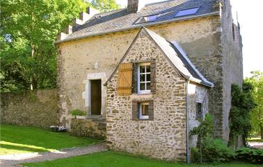 Gîte pour 4 personnes, avec sauna ainsi que terrasse et jardin à Conflans-sur-Anille