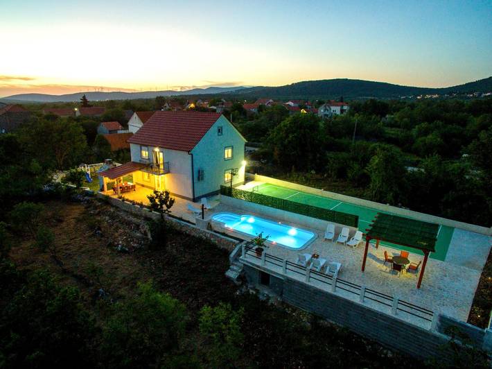 Ferienhaus für 12 Personen, mit Garten und Terrasse, mit Haustier an der Makarska Riviera - 3