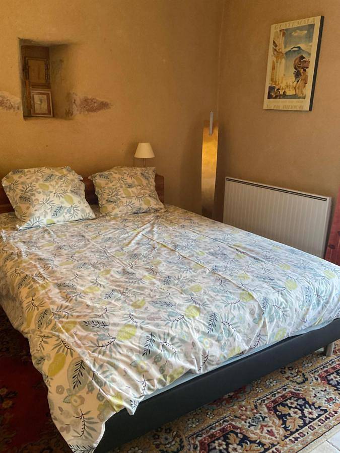 Chambre d’hôte pour 2 personnes, avec vue et jardin, animaux acceptés à Cajarc - 4