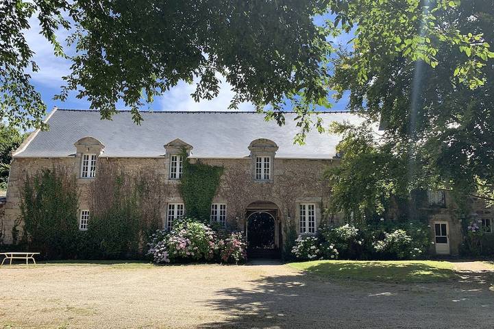 Gîte pour 6 personnes, avec jardin à Saint-Quay-Perros