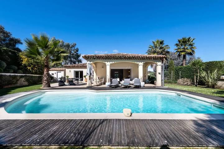 Villa voor 6 personen, met zwembad en tuin in Cannes