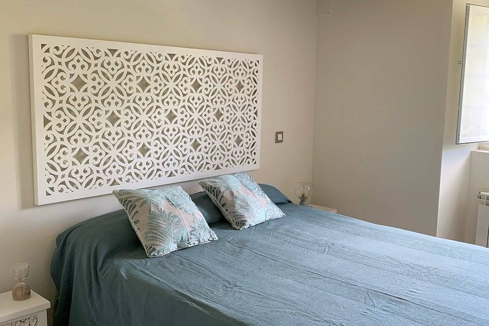 Casa da Vizcaya, Xilloi Beach in O Vicedo, Galician Coast