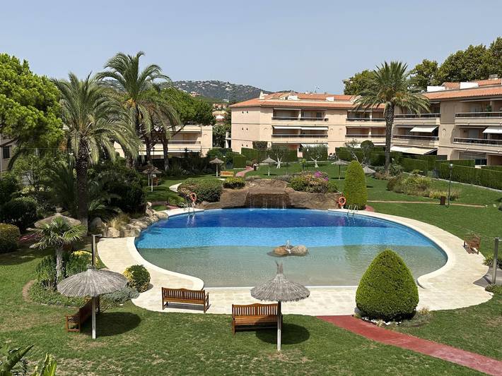 Gîte pour 6 personnes, avec terrasse et vue sur l’océan ainsi que jardin et piscine à Sant Feliu de Guíxols - 2