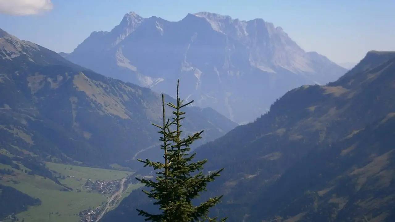Geheel vakantieappartement, Vakantieappartement voor 4 personen met tuin in Lechtal Alps, Berwang