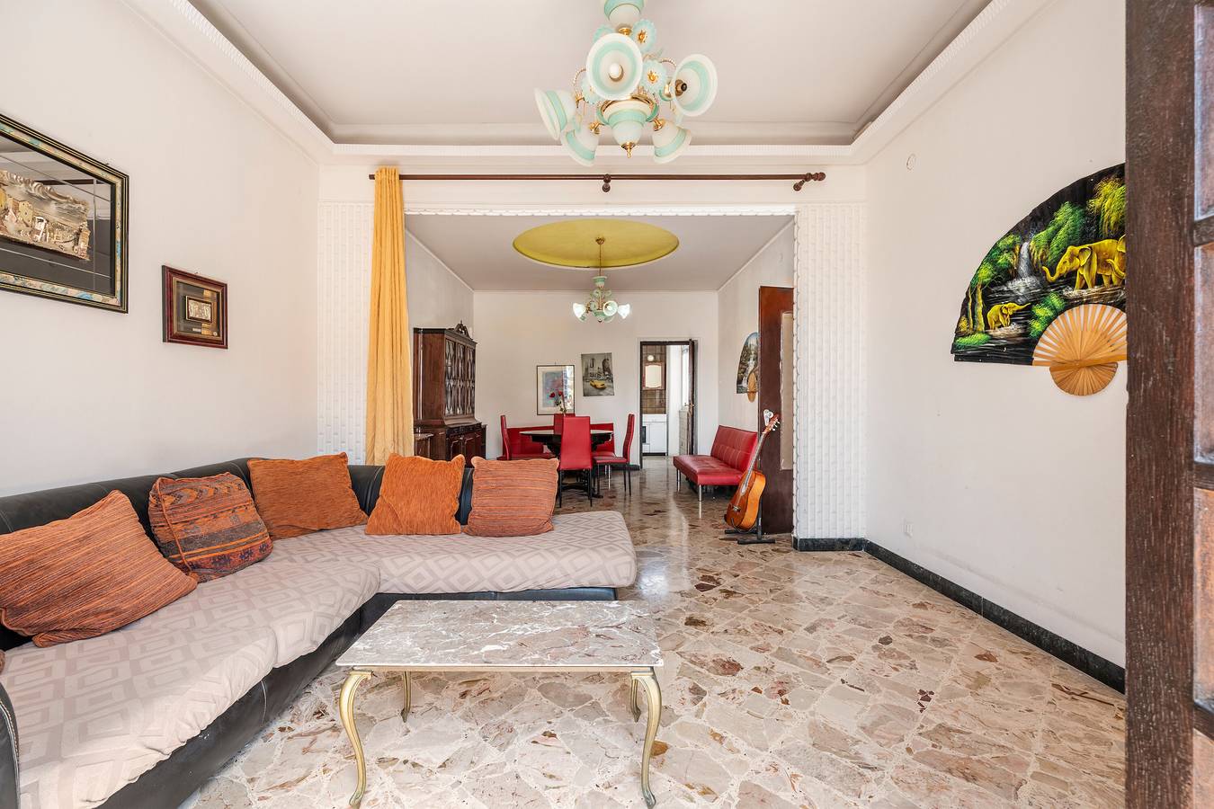 Apartamento entero, Apartamento 'Large Martini' con vistas a la montaña, Wi-Fi y aire acondicionado in Playa Mondello, Palermo