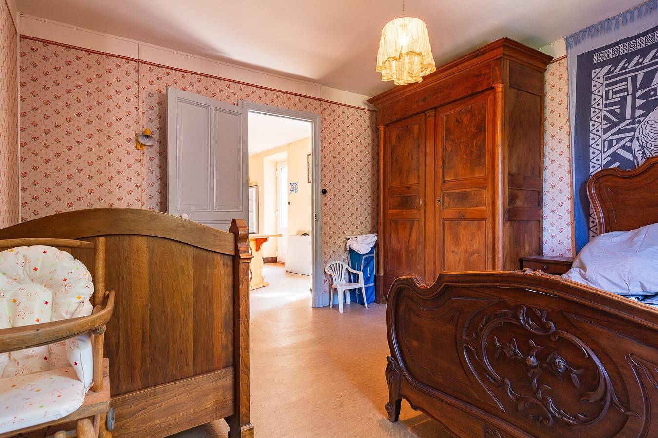 Ferienhaus „Mas Le Manoulier, 14 Personen“ mit Bergblick, privatem Pool & Terrasse in Saint-Sauveur-de-Montagut, Parc naturel régional des Monts d'Ardèche