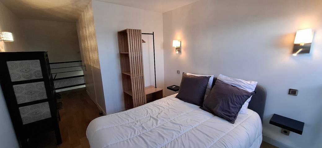Entire studio, Ocean-Colored Apartment with Pool and Beach Access in Le Croisic, Côte d'Amour