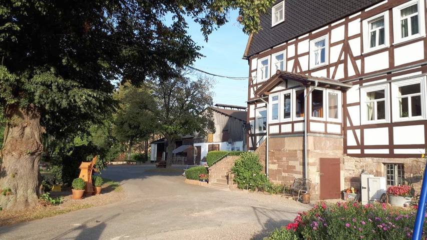 Ferienwohnung für 4 Personen, mit Garten und Ausblick in Hofgeismar