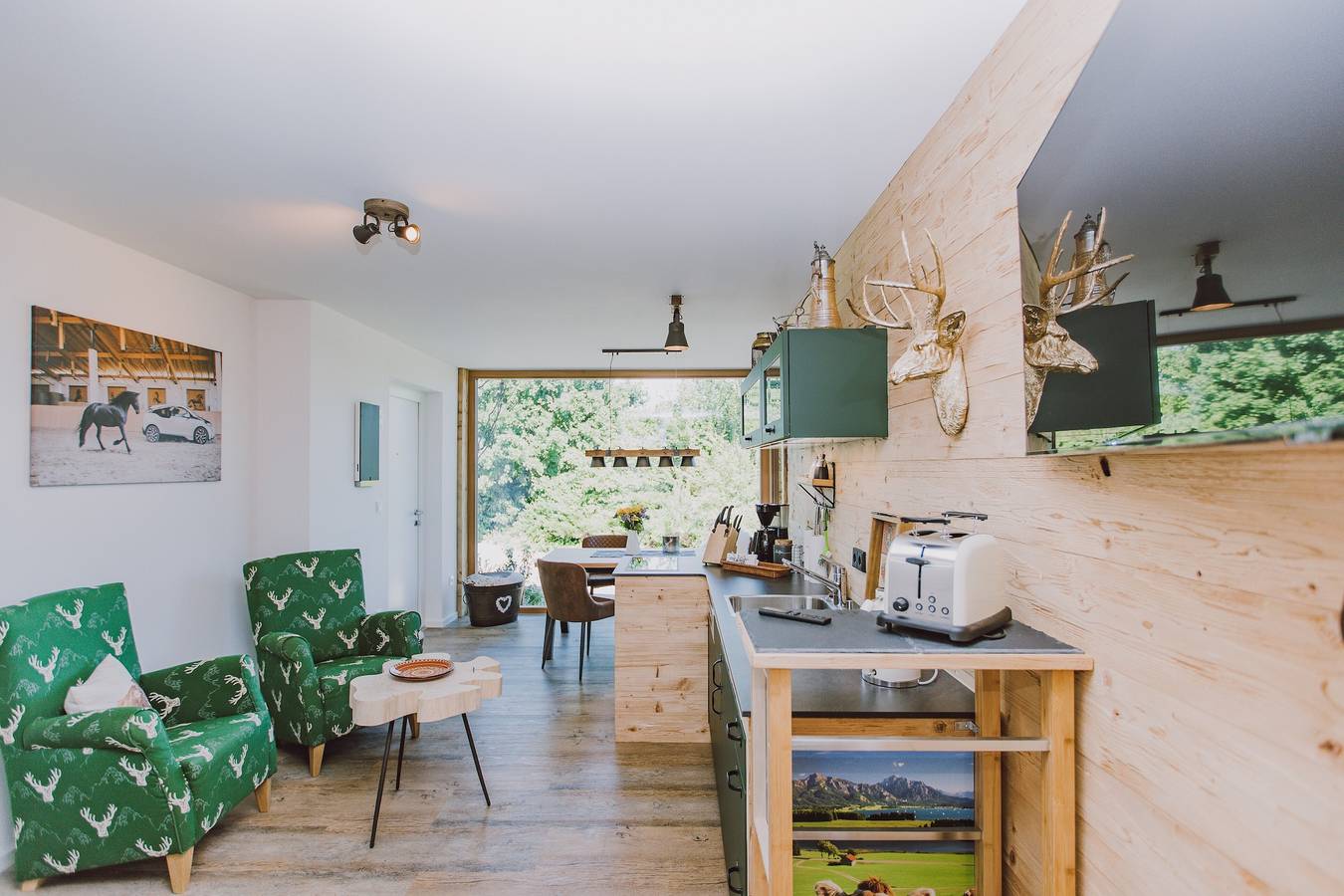 Ganze Wohnung, Ferienwohnung 'Garden - Guggi's Emporeon Allgäu' mit Kinderspielplatz, Wlan und Klimaanlage in Germaringen, Bayerisch Schwaben