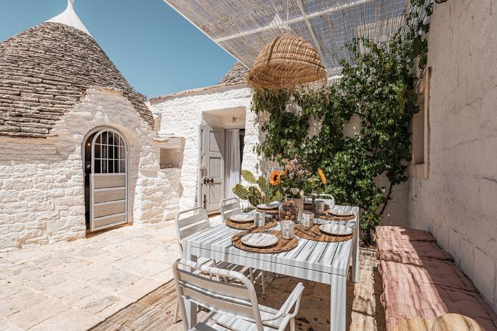 Location de vacances pour 6 personnes, avec vue et jardin à Alberobello - 2