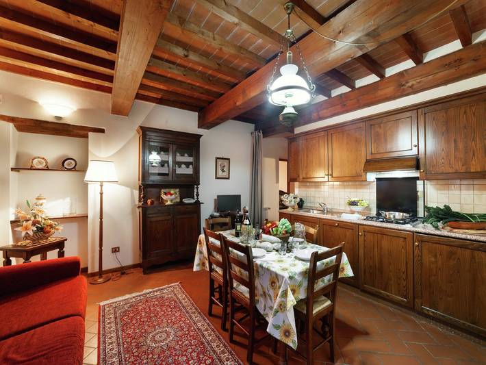 Gîte pour 4 personnes, avec piscine ainsi que terrasse et balcon/terrasse à Poppi - 4