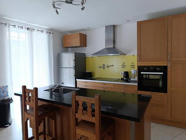 Location de vacances pour 8 personnes, avec vue et balcon à Saint-Georges-de-Luzençon - 4