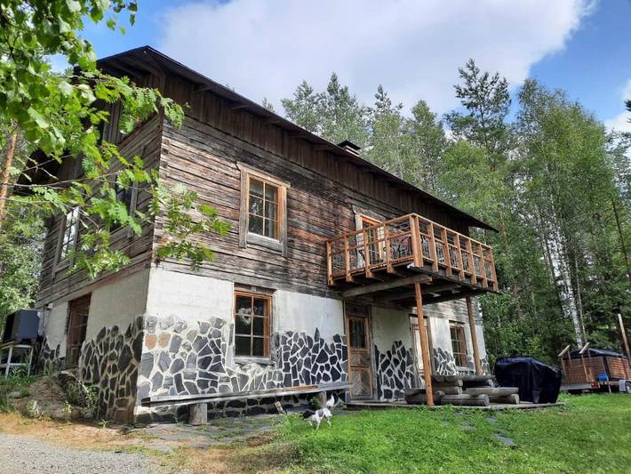 Ferienhaus für 5 Personen, mit Balkon und Terrasse sowie Garten und Sauna