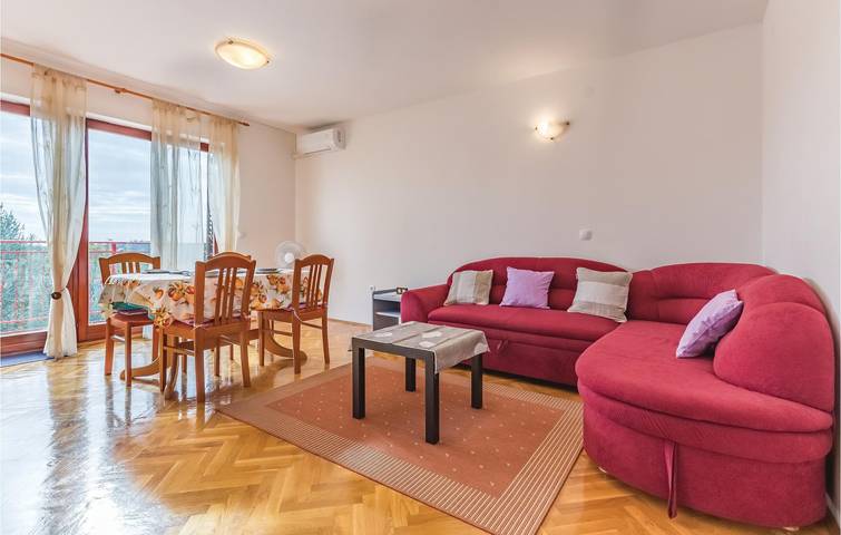Gemütliche 2-Zimmer-Wohnung mit Terrasse, in der Nähe des Strandes Duga Uvala in Marčana, Südküste Istrien