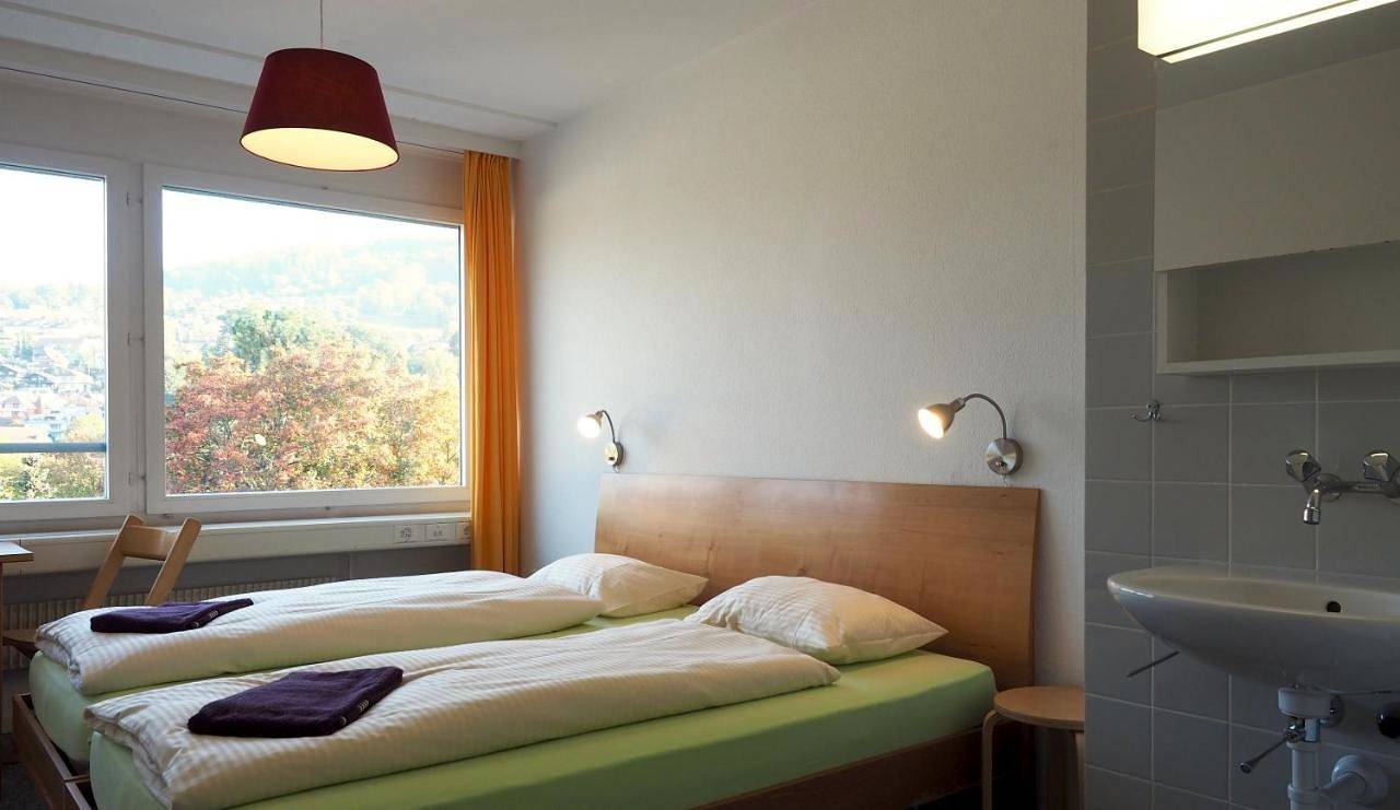 Bed in 8-Bed Mixed Dormitory Room in Bern, Berner Oberland