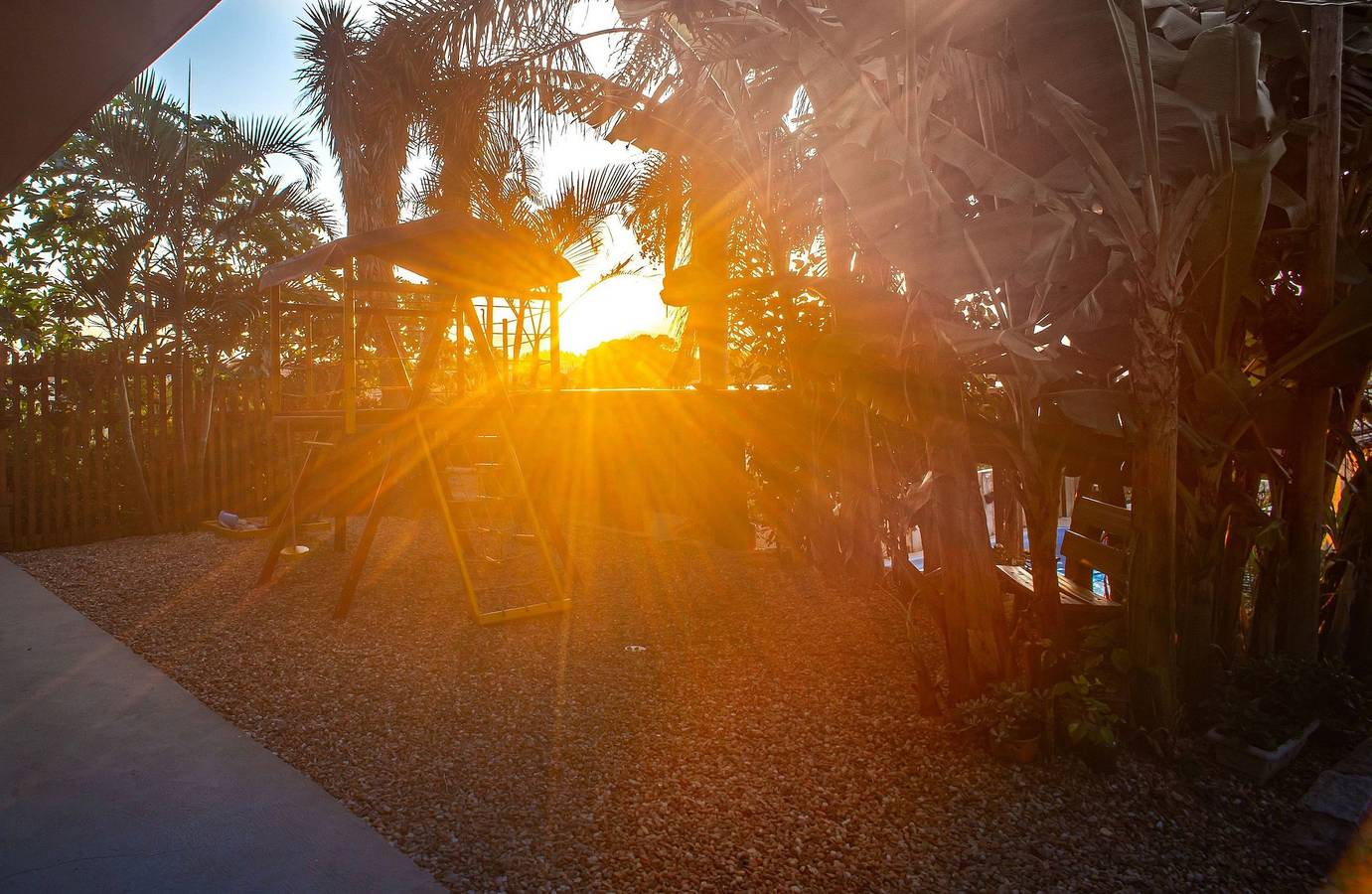 Entire studio, Bangalô com Varanda Térrea - Bangalôs do Rosa in Ibiraquera, Imbituba