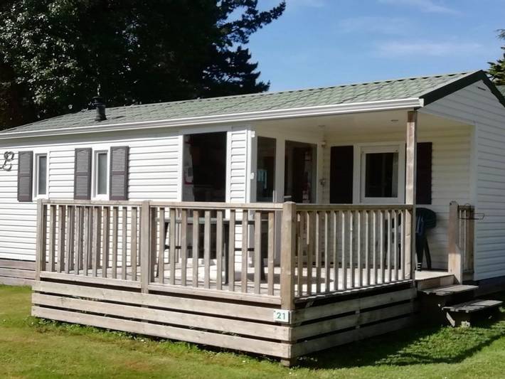 Mobil home pour 4 personnes, avec terrasse et piscine dans Pluméliau-Bieuzy