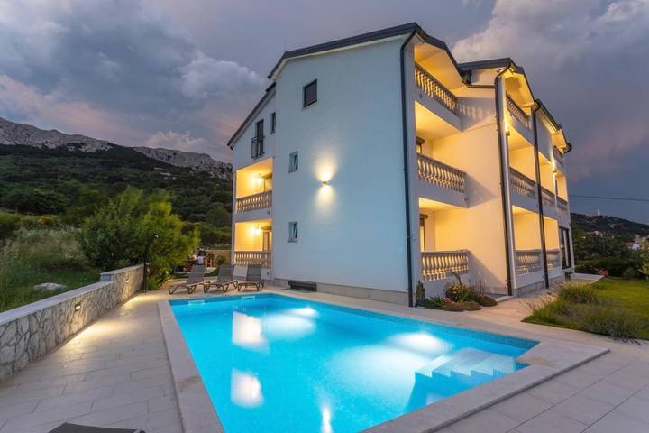 Chambre d’hôte pour 3 personnes, avec vue ainsi que piscine et terrasse dans Krk - 3