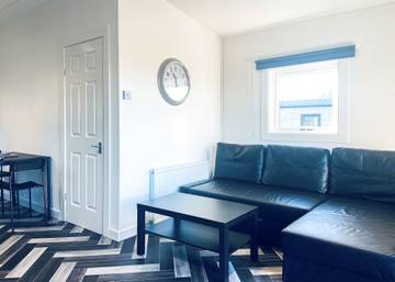 Log Cabin for 4 People in Ayrshire, Lowlands, Photo 4