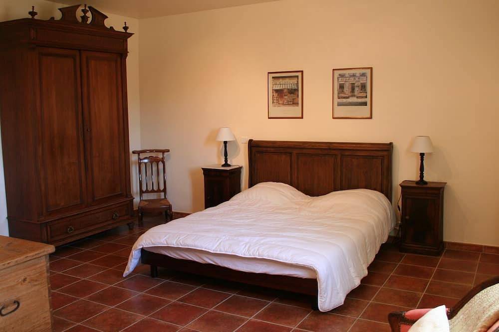 Bed and Breakfast \"The Source in Conne-de-Labarde, Périgord Pourpre