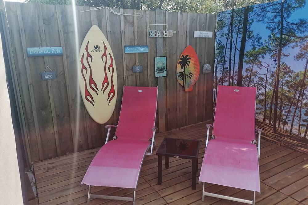 Appartement entier, Studette au calme avec terrasse sur le Bassin d'Arcachon près de la plage in Gujan-Mestras, Région d'Arcachon