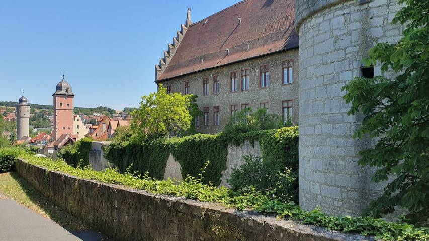 Appartement entier, Appartement 'Kellerei5 Wohnung 2' avec terrasse privée et Wi-Fi in Ochsenfurt, Région viticole de Franconie
