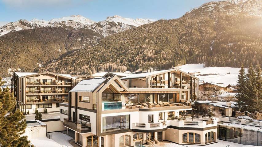 Ferienwohnung für 8 Personen, mit Terrasse und Sauna sowie Garten und Pool, mit Haustier - 1