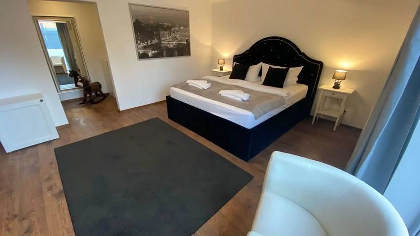 Ferienhaus für 11 Personen, mit Pool und Whirlpool sowie Sauna und Terrasse, mit Haustier in Rostock und Umgebung - 2