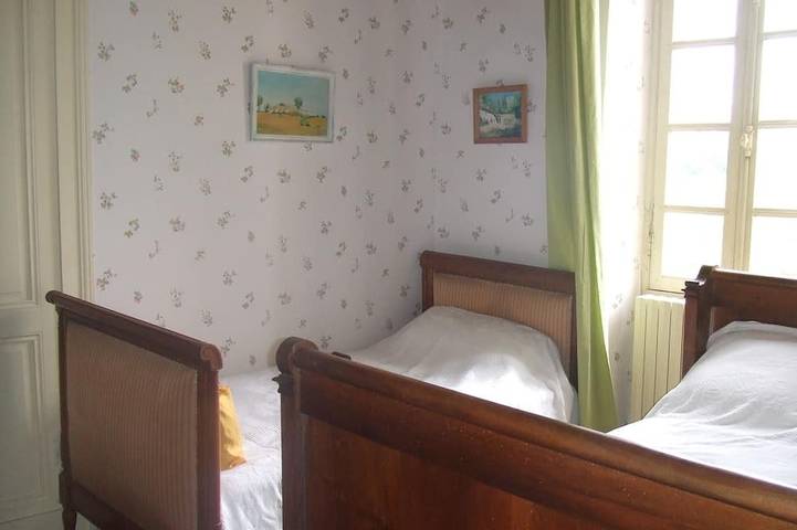 Location de vacances pour 6 personnes, avec jardin ainsi que terrasse et jacuzzi à Bazas - 4