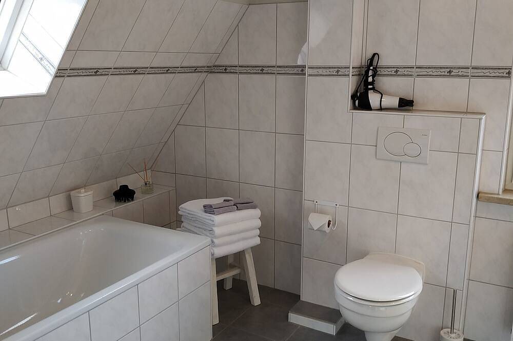 Ganze Wohnung, Das Waldhaus am Rehrhof befindet sich der traumhaften Heidelandschaft in Rehlingen, Lüneburger Heide