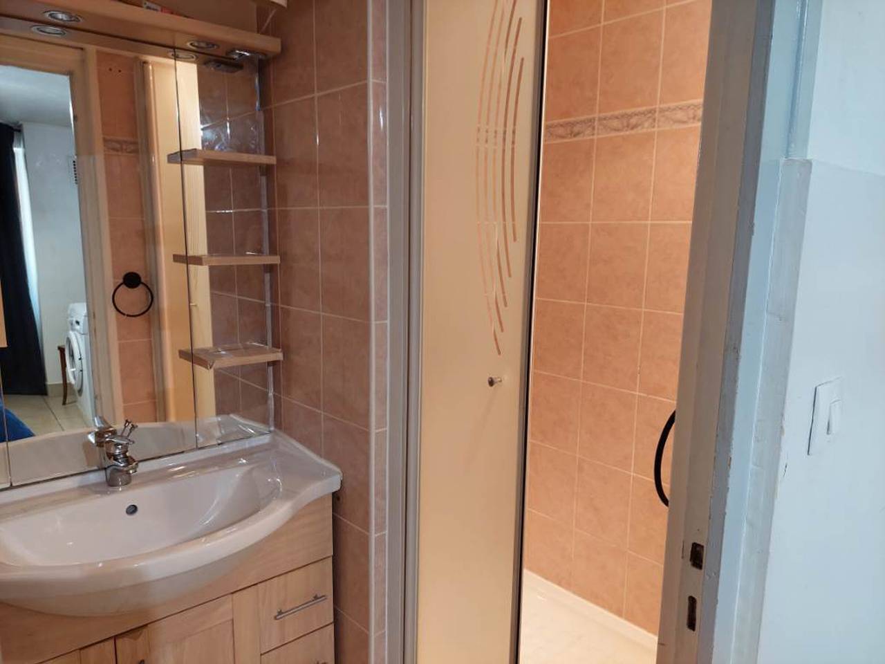 Entire apartment, Charming T2 in Brides-les-Bains with terrace and pets allowed in Brides-les-Bains, Les Trois Vallées