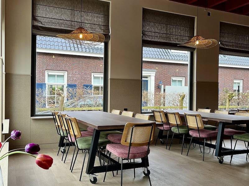 Vakantiefriesland — Gruppenunterkunft Scherpenzeel mit Bar in Nationalpark Weerribben-Wieden