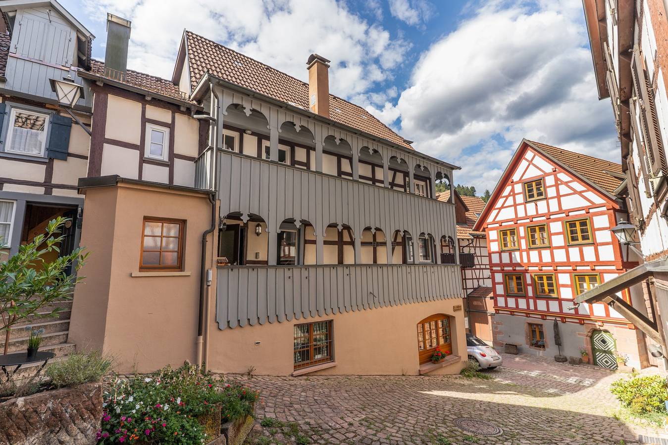 Appartement entier, Appartement central à Schiltach avec balcon, transports gratuits et animaux acceptés in Schiltach, Vallée du Kinzig