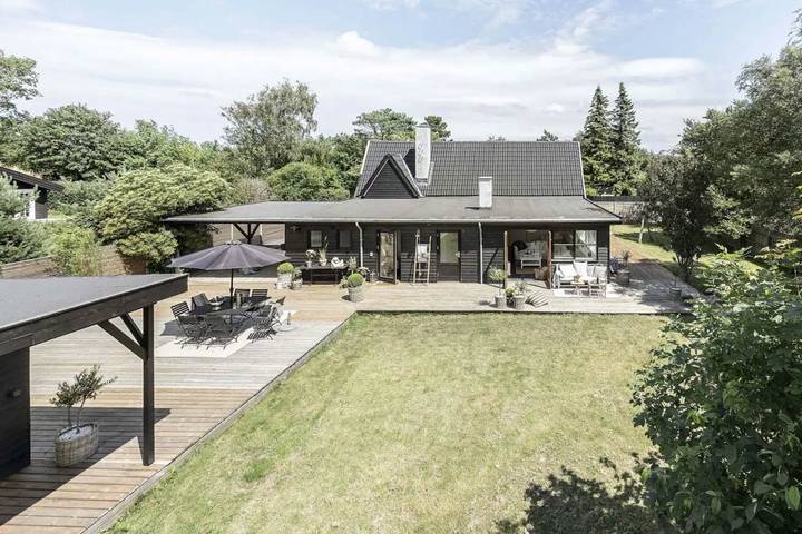 Ferienhaus für 8 Personen, mit Terrasse und Sauna, kinderfreundlich in Tisvilde